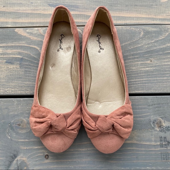 rose colored flats